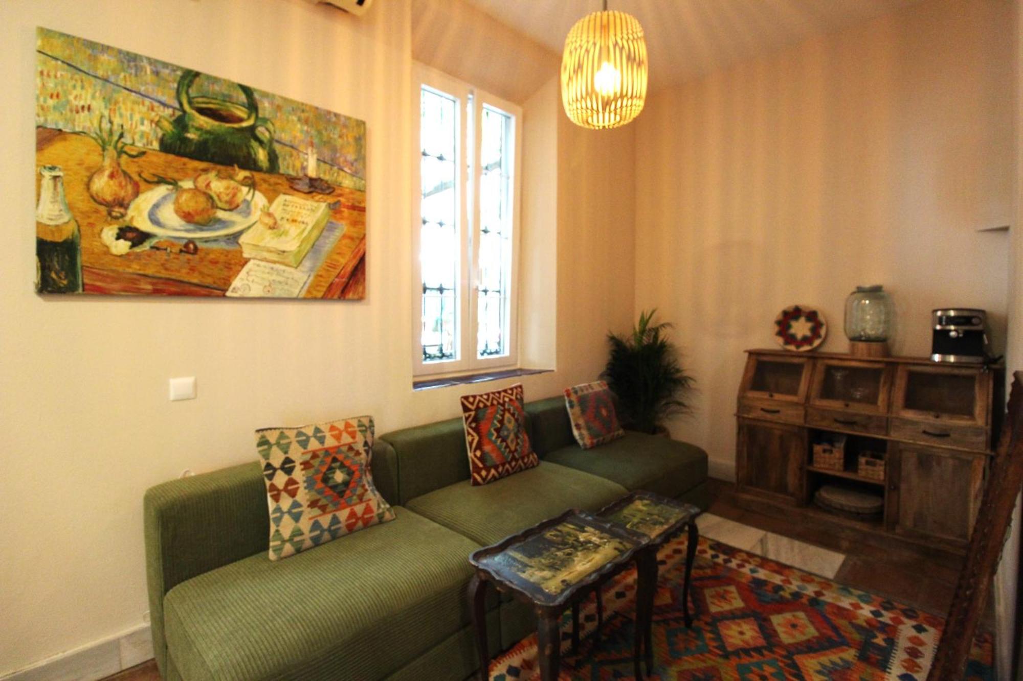 Hostal Las Acacias Malaga Exterior photo